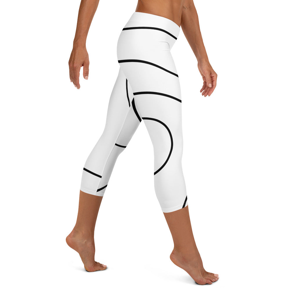 0302 Capri Leggings, One Line 4